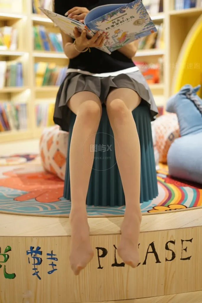 学妹加速跑 XM035《盘盘学妹6》 [89P-1V-203MB]-图屿X