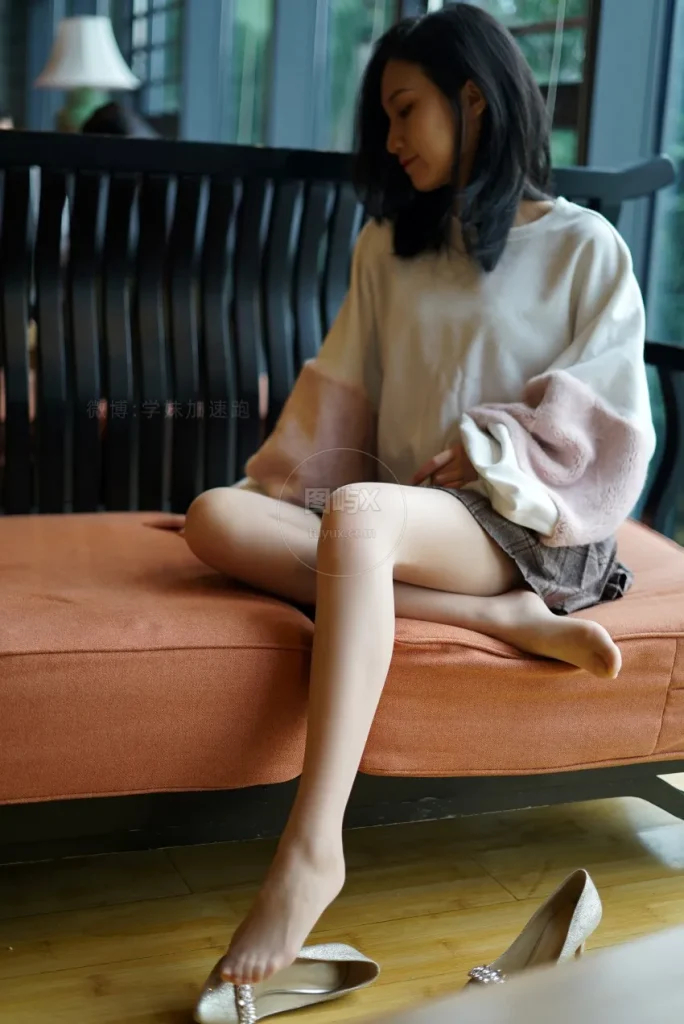 学妹加速跑 XM101《35码の美-腿腿》 [101P-1V-836MB]-图屿X