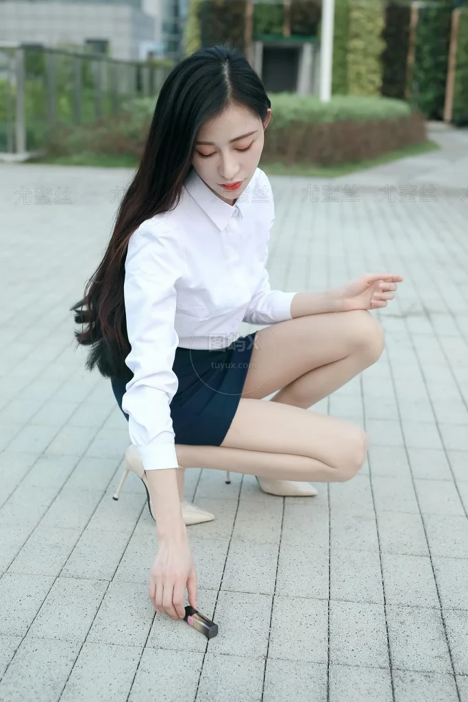 尤蜜丝 穿搭写真 NO.023 [56P-1V-246MB]-图屿X