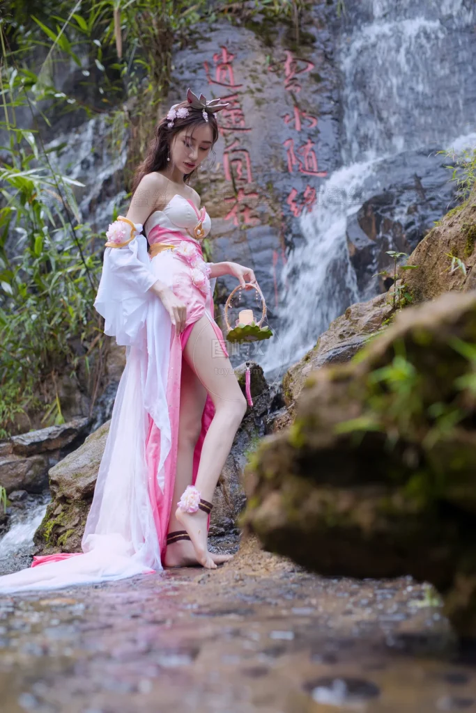 尤蜜丝 穿搭写真 NO.031 [45P-1V-775MB]-图屿X