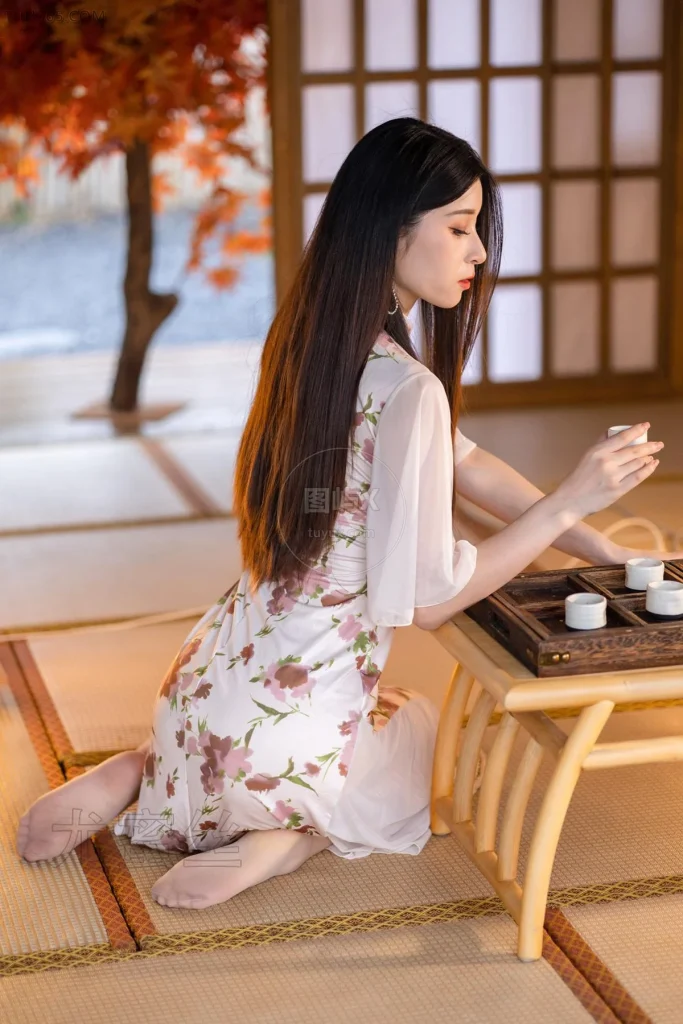 尤蜜丝 穿搭写真 NO.146 [35P-1V-1005MB]-图屿X