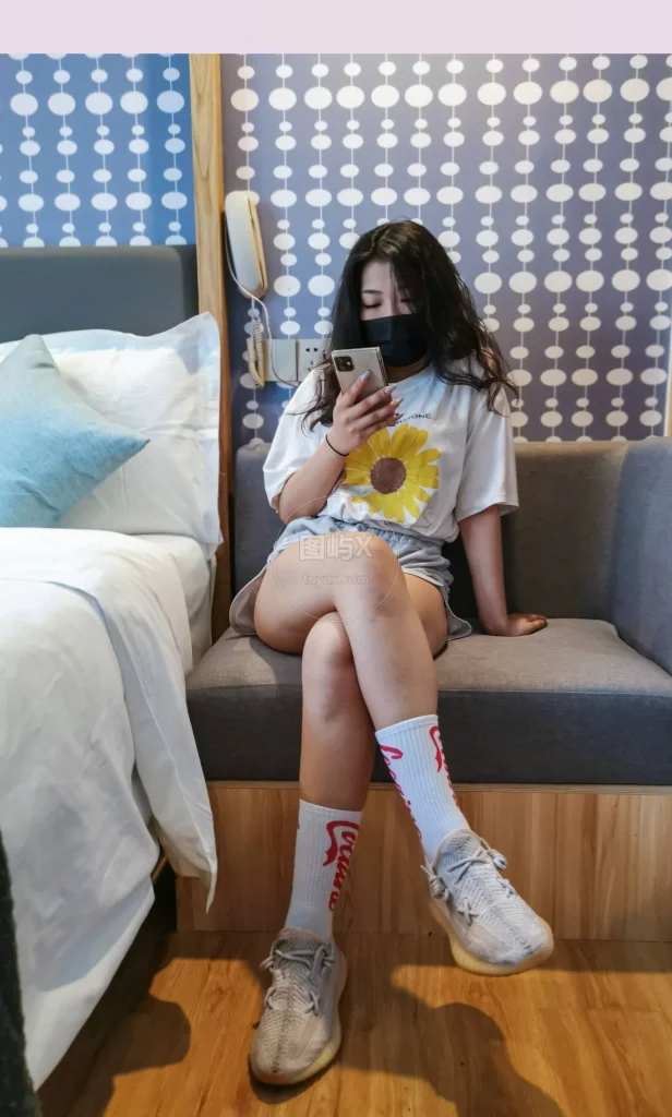 鱼鱼足影 NO.008 莹莹 [191P-397MB]-图屿X