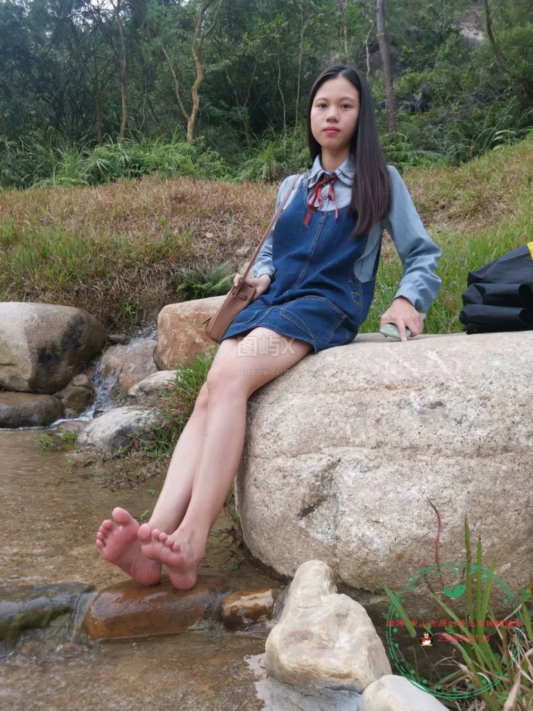 中山足模摄影 NO.009 2020 斯斯 [74P-2V-615MB]-图屿X