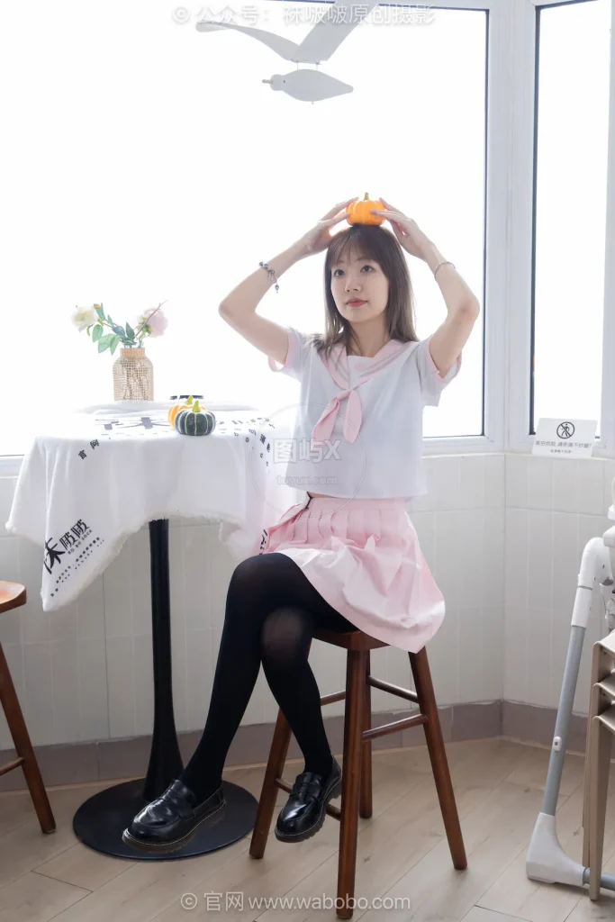 BoBoSocks袜啵啵 NO.671 小甜豆-皮鞋、厚白丝、厚黑丝、jk制服 [150P-1V-4.9GB]-图屿X