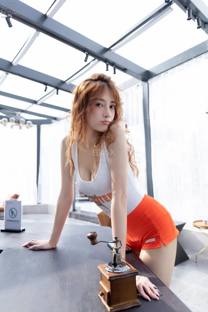 FetiArt尚物集 NO.022 Hooters Girl Is Working MODEL-Cherry [37P-92MB]-图屿X