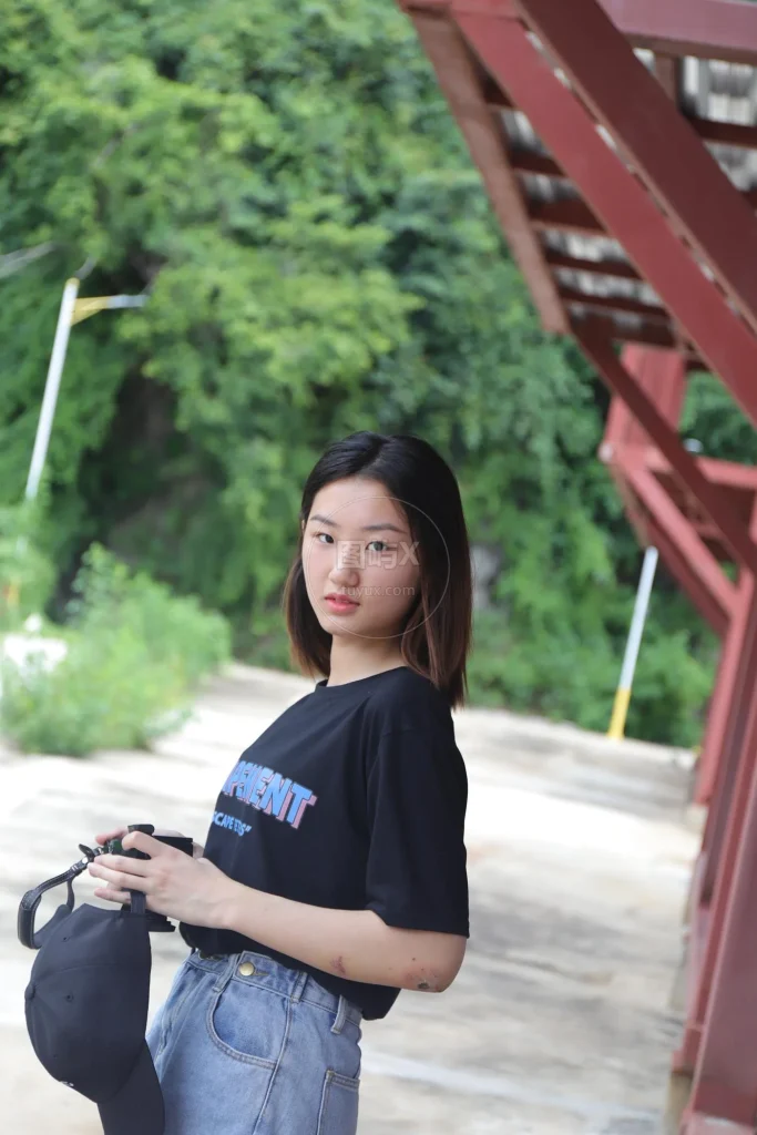 Pary学生模拍 NO.002 大学生女神素萍的38码修长美脚 [171P-937MB]-图屿X