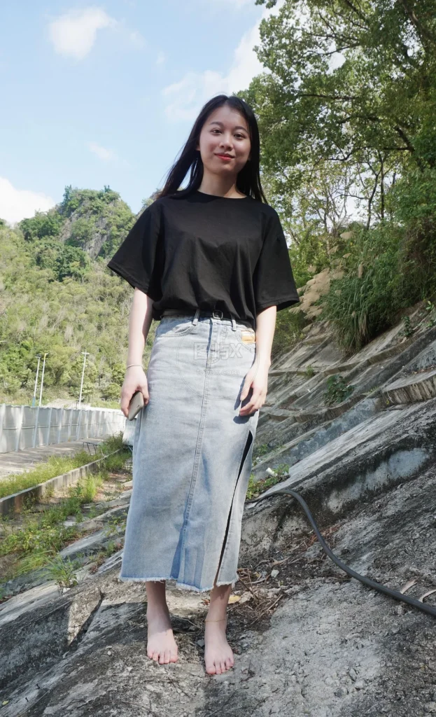 Pary学生模拍 NO.036 莹莹赤脚游玩创意产业园 [145P-713MB]-图屿X