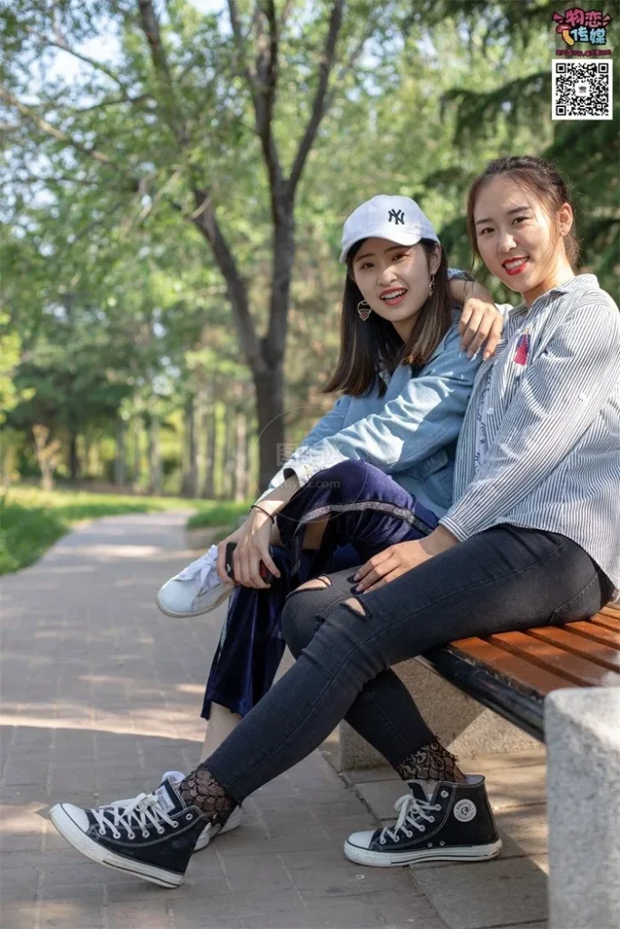 物恋传媒 NO.010 纯的闺蜜情，纯纯的鞋子与棉袜 [209P-1.3GB]-图屿X