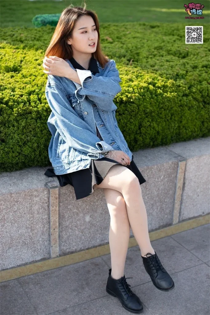 物恋传媒 NO.018 清纯的小姐姐哦，透明肉丝加小皮鞋（本期不脱鞋） [165P-864MB]-图屿X