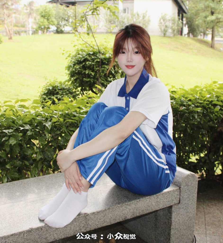 小众视觉 015-小薯条户外深圳校服白袜 [128P-1V-5.3G]-图屿X