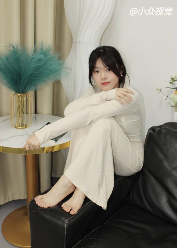 小众视觉 041-小薯条正装与长裙 [94P-934MB]-图屿X