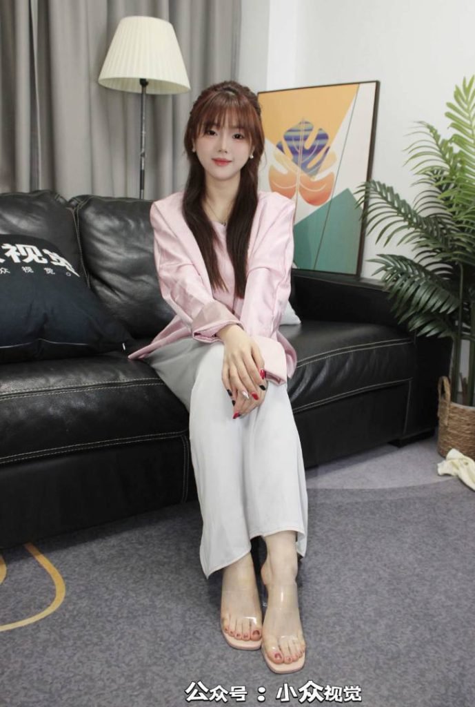 小众视觉 042-小薯条紫色旗袍高跟 [109P-1V-3.0G]-图屿X